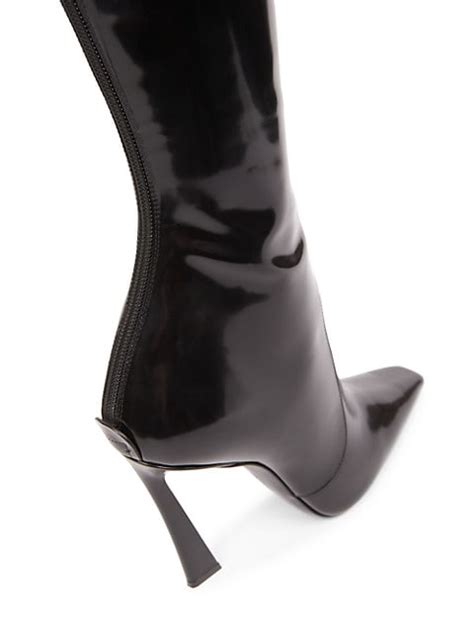 Justify boots in shiny leather 